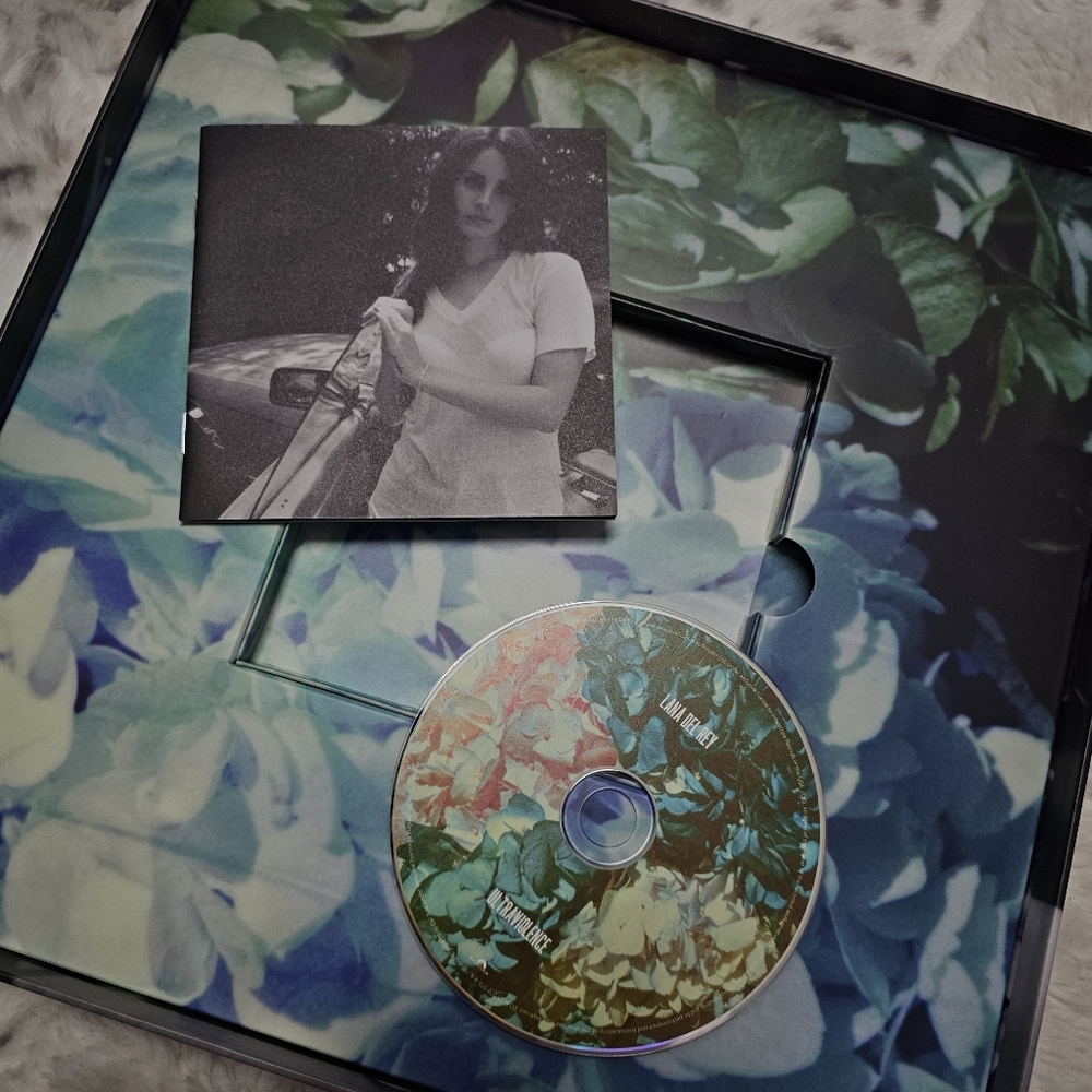 Lana Del Rey Ultraviolence Limited Edition Box Set on Picture Disc Vinyl 2LP/CD - Picture 10 of 14